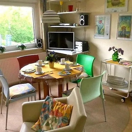 Mit Strandkorb Im Urlauberdorf