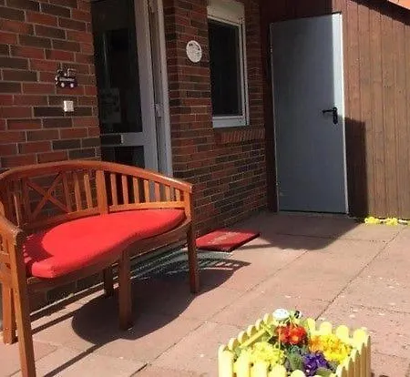 Mit Strandkorb Im Urlauberdorf Dom wakacyjny *